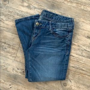 Express medium wash Capri jeans